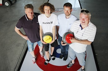 Bendik først ut med curling som toppidrett i skolen